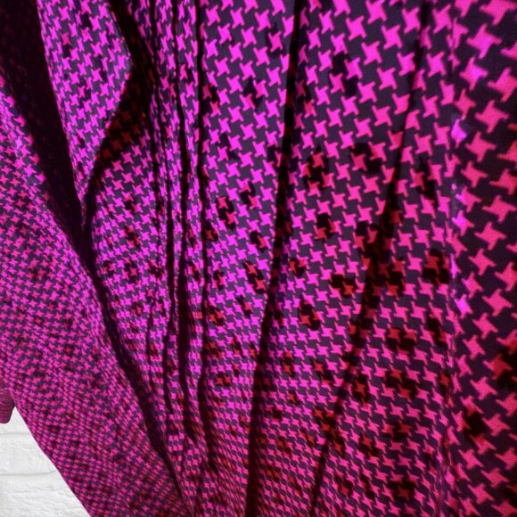 Vintage Silk Blouse Magenta Black Houndstooth Button Up 80s Retro Preppy Top 6 - Picture 5 of 10